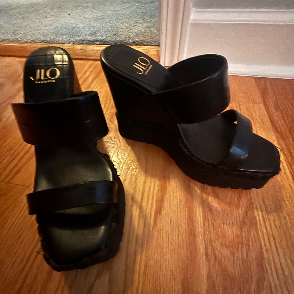 Jennifer Lopez Black Wedge Sandals